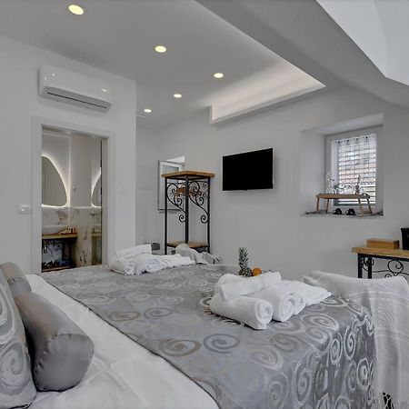 Luxury Rooms Palace B&B Makarska Exterior photo