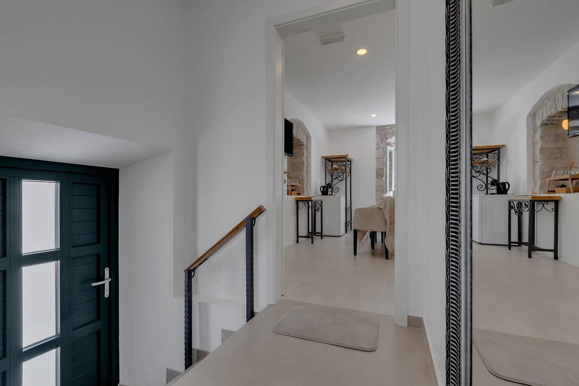 Luxury Rooms Palace B&B Makarska Exterior photo