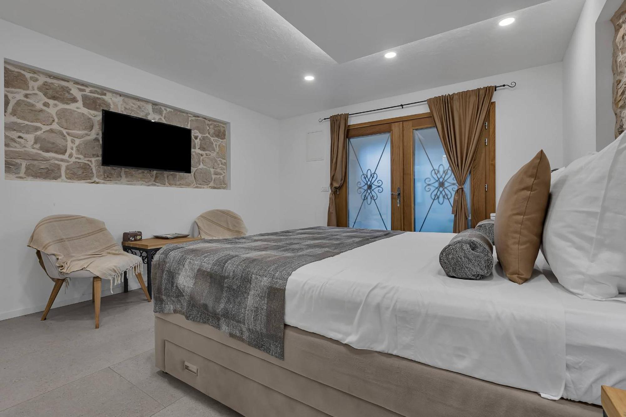 Luxury Rooms Palace B&B Makarska Exterior photo