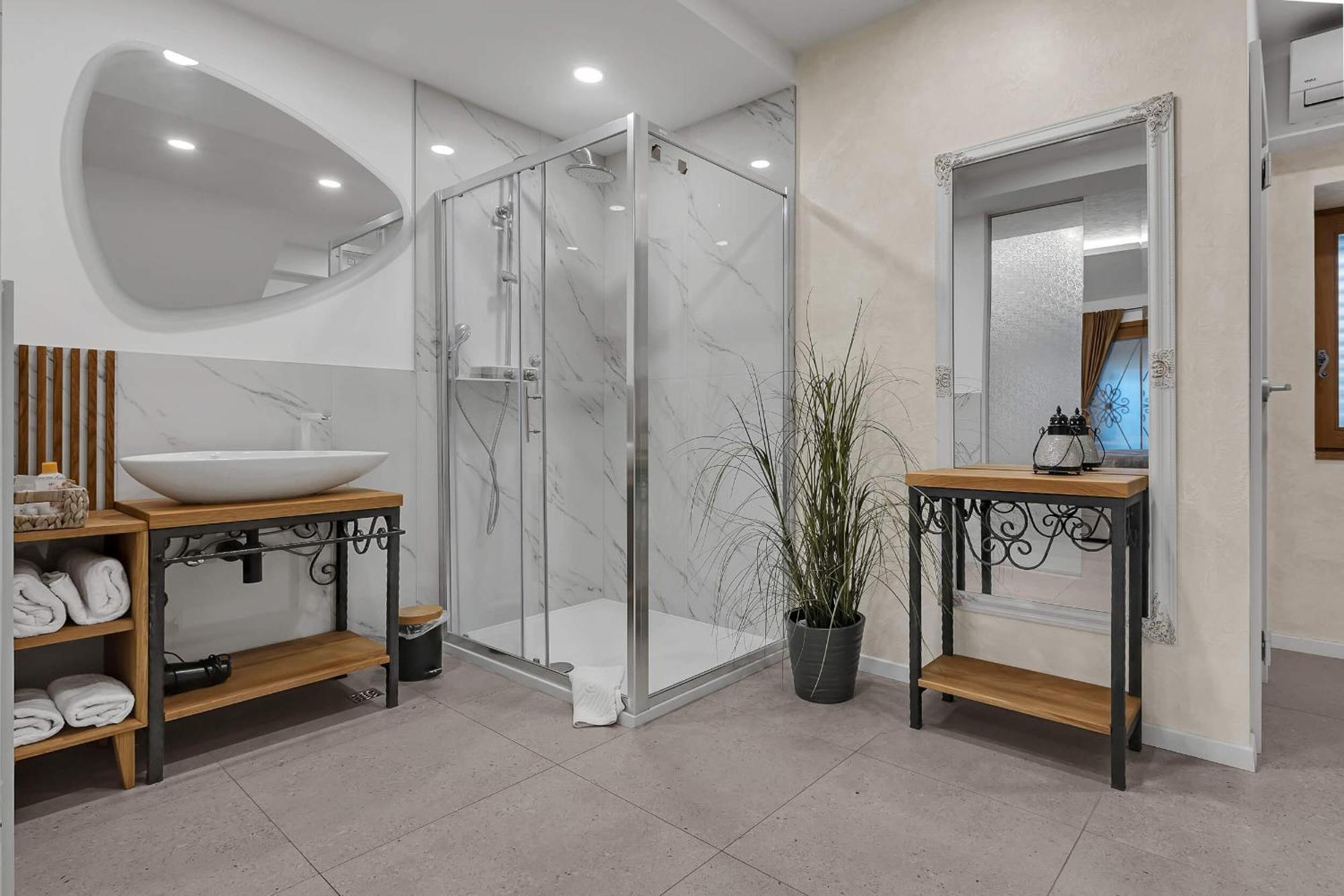 Luxury Rooms Palace B&B Makarska Exterior photo