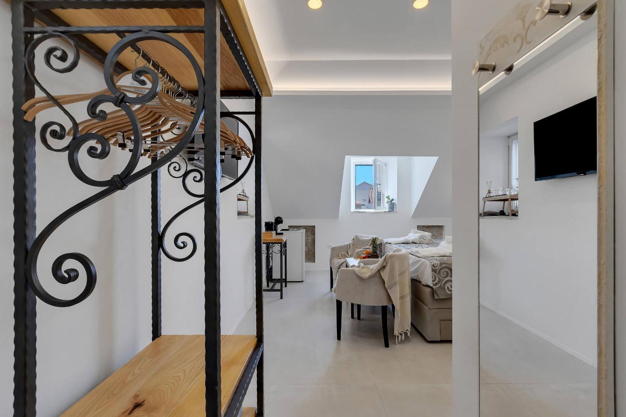 Luxury Rooms Palace B&B Makarska Exterior photo